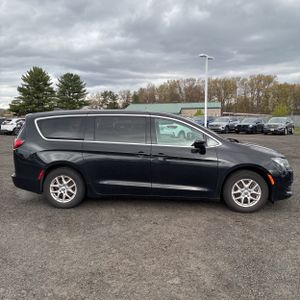 CHRYSLER VOYAGER LX - 10