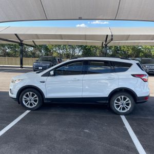 صورة 3 لـ 2018 FORD ESCAPE SE