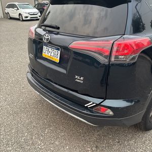 2017 Toyota RAV4 XLE — миниатюра 52