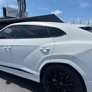 2022 Lamborghini URUS BASE 照片 6