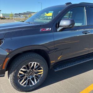 CHEVROLET SUBURBAN Z71 - 2