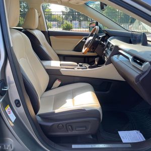 صورة 33 لـ 2017 Lexus RX 350 BASE