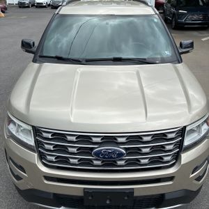 FORD EXPLORER XLT - 9