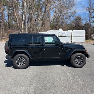 JEEP WRANGLER 4-DOOR SAHARA 4X4 - 10