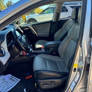 2017 Toyota RAV4 HYBRID LIMITED 照片 32