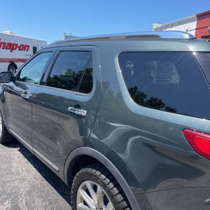 FORD EXPLORER LIMITED - 4