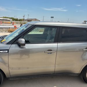 صورة 4 لـ 2019 KIA SOUL BASE
