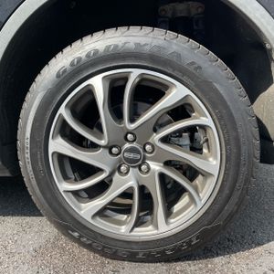 صورة 18 لـ 2022 Lincoln CORSAIR STANDARD