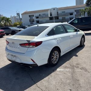 صورة 8 لـ 2019 Hyundai SONATA SE
