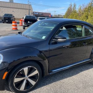 VOLKSWAGEN BEETLE TURBO PZEV - 2