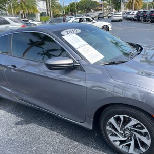 صورة مصغرة 13 لـ 2019 Honda CIVIC LX