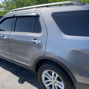 FORD EXPLORER XLT - 5