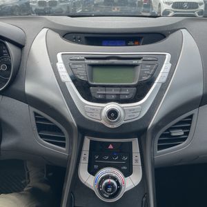 2012 Hyundai ELANTRA GLS — миниатюра 36