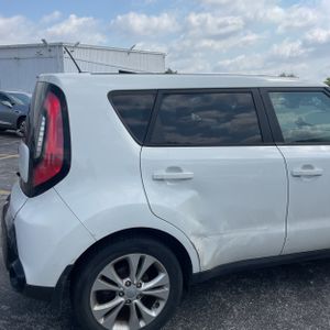 2016 KIA SOUL + 照片 9
