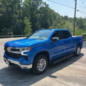 2025 Chevrolet SILVERADO 1500 LT 照片 1