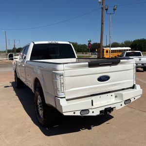 FORD F-350 SUPER DUTY LARIAT - 5
