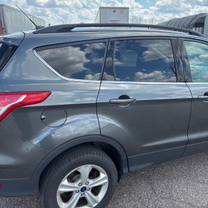 FORD ESCAPE SE - 9