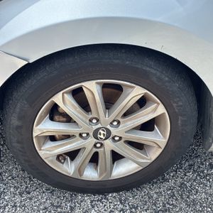 صورة مصغرة 17 لـ 2014 Hyundai ELANTRA SE