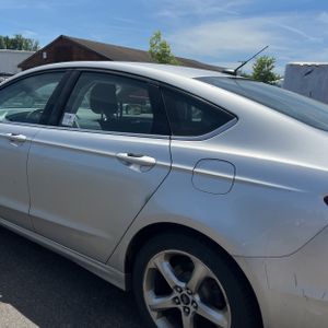 FORD FUSION SE - 6