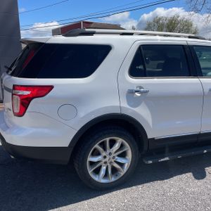 FORD EXPLORER XLT - 9