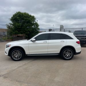 MERCEDES-BENZ GLC - 3
