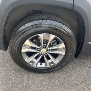 2025 Chevrolet EQUINOX LT — миниатюра 19