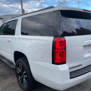 CHEVROLET SUBURBAN PREMIER - 6