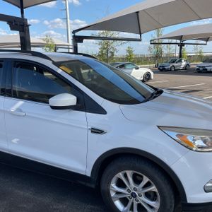 صورة مصغرة 13 لـ 2018 FORD ESCAPE SE