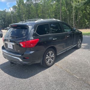 2017 Nissan PATHFINDER SV — фото 8