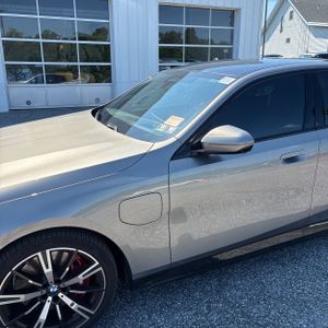 صورة 2 لـ 2026 BMW 550E XDRIVE