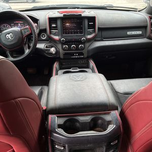 صورة 40 لـ 2019 RAM 1500 REBEL