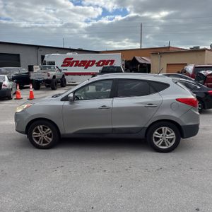 HYUNDAI TUCSON LIMITED - 3