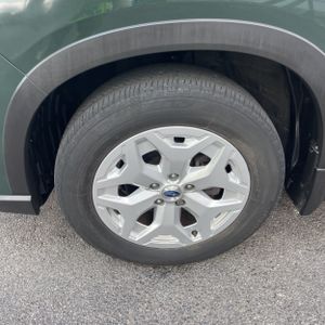 صورة مصغرة 17 لـ 2023 Subaru FORESTER BASE