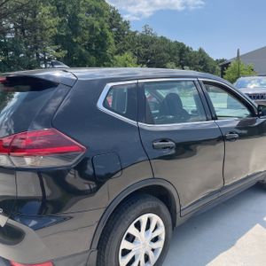 2019 Nissan ROGUE S — фото 9
