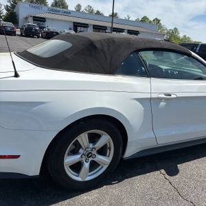 FORD MUSTANG ECOBOOST - 9