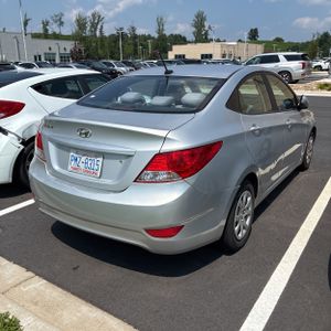 2013 Hyundai ACCENT GLS — фото 7