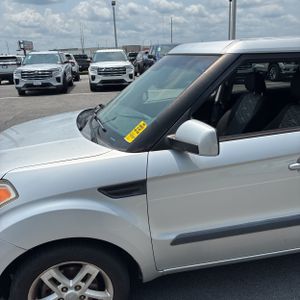 2011 KIA SOUL + — фото 2