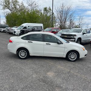 FORD FOCUS SE - 10