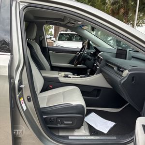 صورة مصغرة 33 لـ 2019 Lexus RX 350 BASE