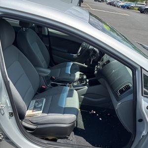 2017 KIA FORTE LX — миниатюра 33