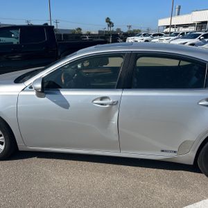 LEXUS ES 300H BASE - 4