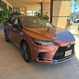 صورة 8 لـ 2023 Lexus RX 500H F SPORT PERFORMANCE