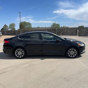 FORD FUSION SE - 10