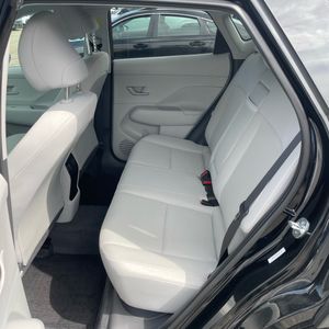 صورة 33 لـ 2024 Hyundai KONA SEL