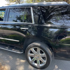 CADILLAC ESCALADE LUXURY - 6