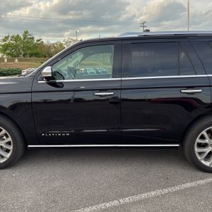 FORD EXPEDITION PLATINUM - 4