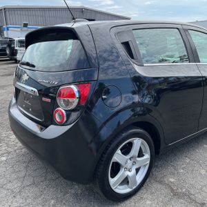CHEVROLET SONIC LTZ AUTO - 9