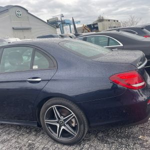 MERCEDES-BENZ E-CLASS - 6