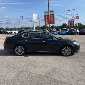 صورة 10 لـ 2013 Lincoln MKS BASE