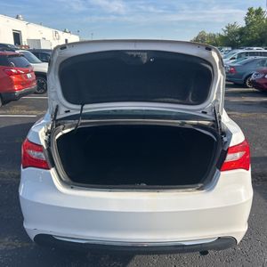 2011 Chrysler 200 TOURING photo 40